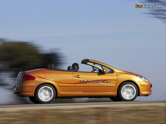 Pictures of Peugeot 307 CC Hybride HDI Concept 2006 (640 x 480)