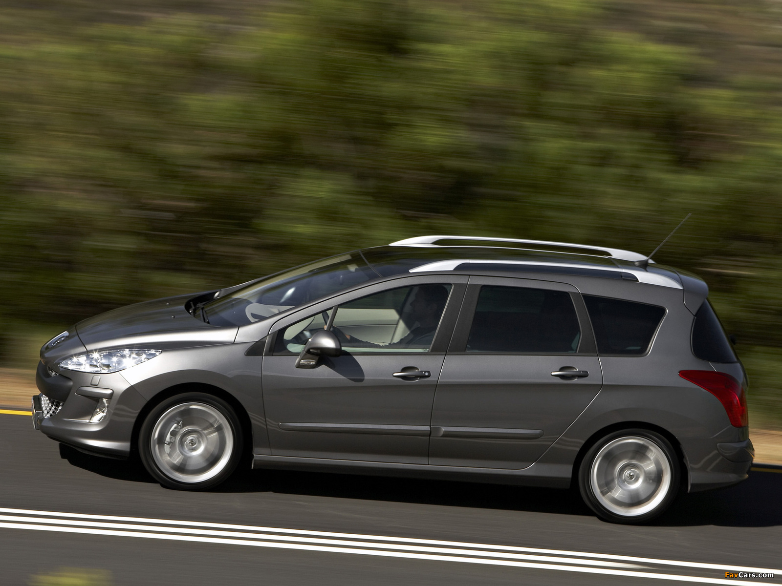 Images of Peugeot 308 SW 2008–11 (1600 x 1200)