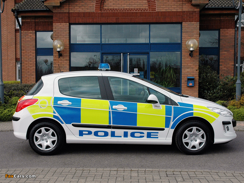 Peugeot 308 5-door Police UK-spec 2007–11 photos (800 x 600)