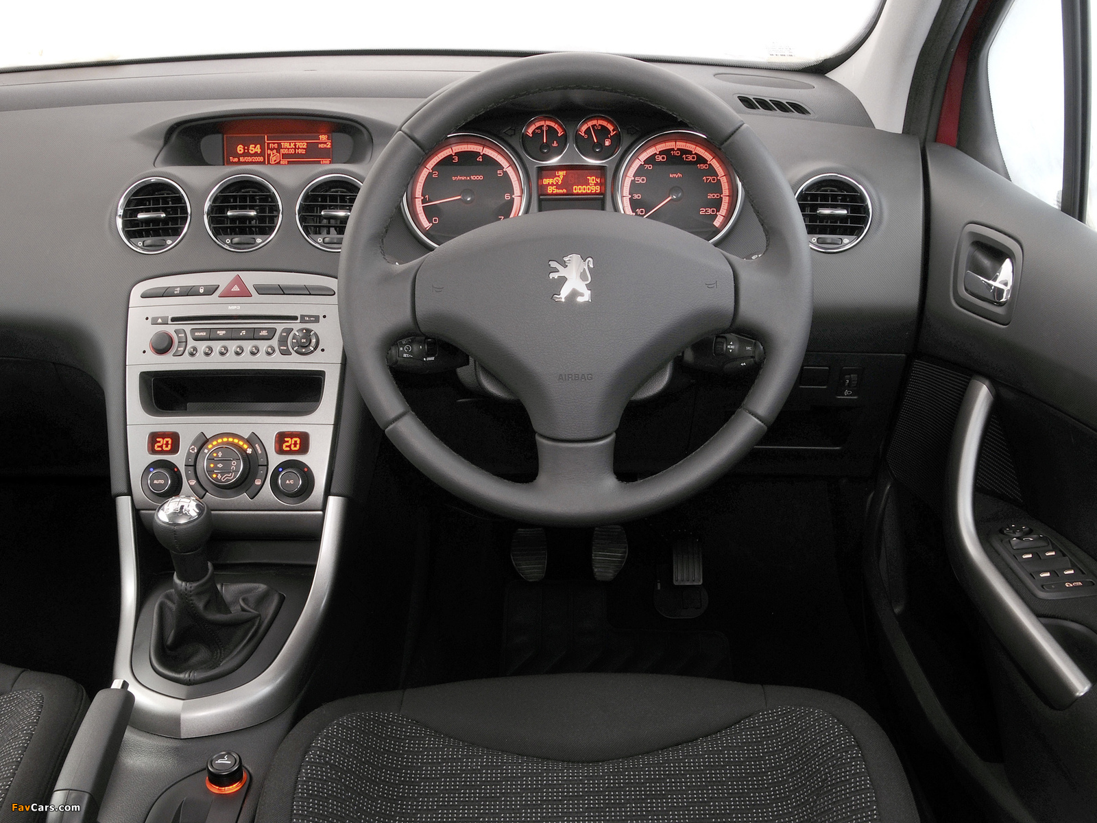 Peugeot 308 SW ZA-spec 2008–10 pictures (1600 x 1200)