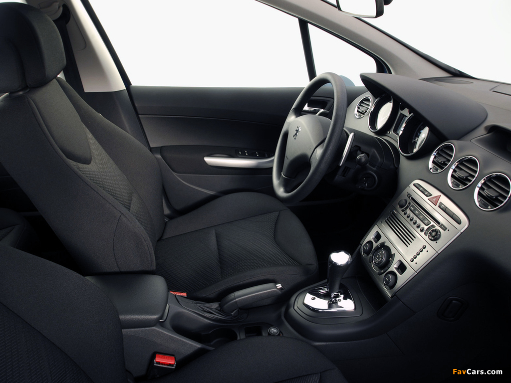 Pictures of Peugeot 308 3-door 2007–10 (1024 x 768)