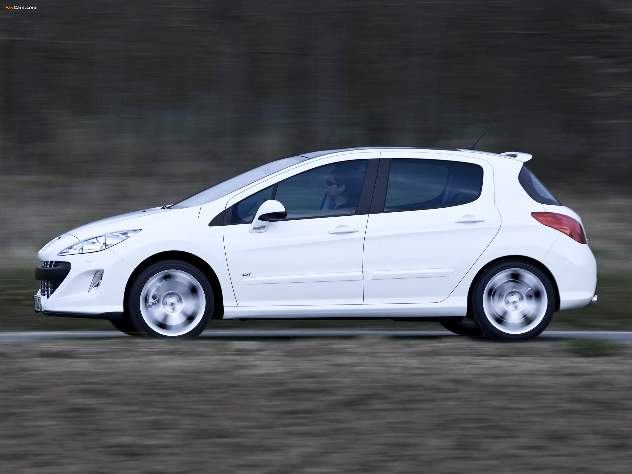 Pictures of Peugeot 308 GTi 2010–11 (2048 x 1536)