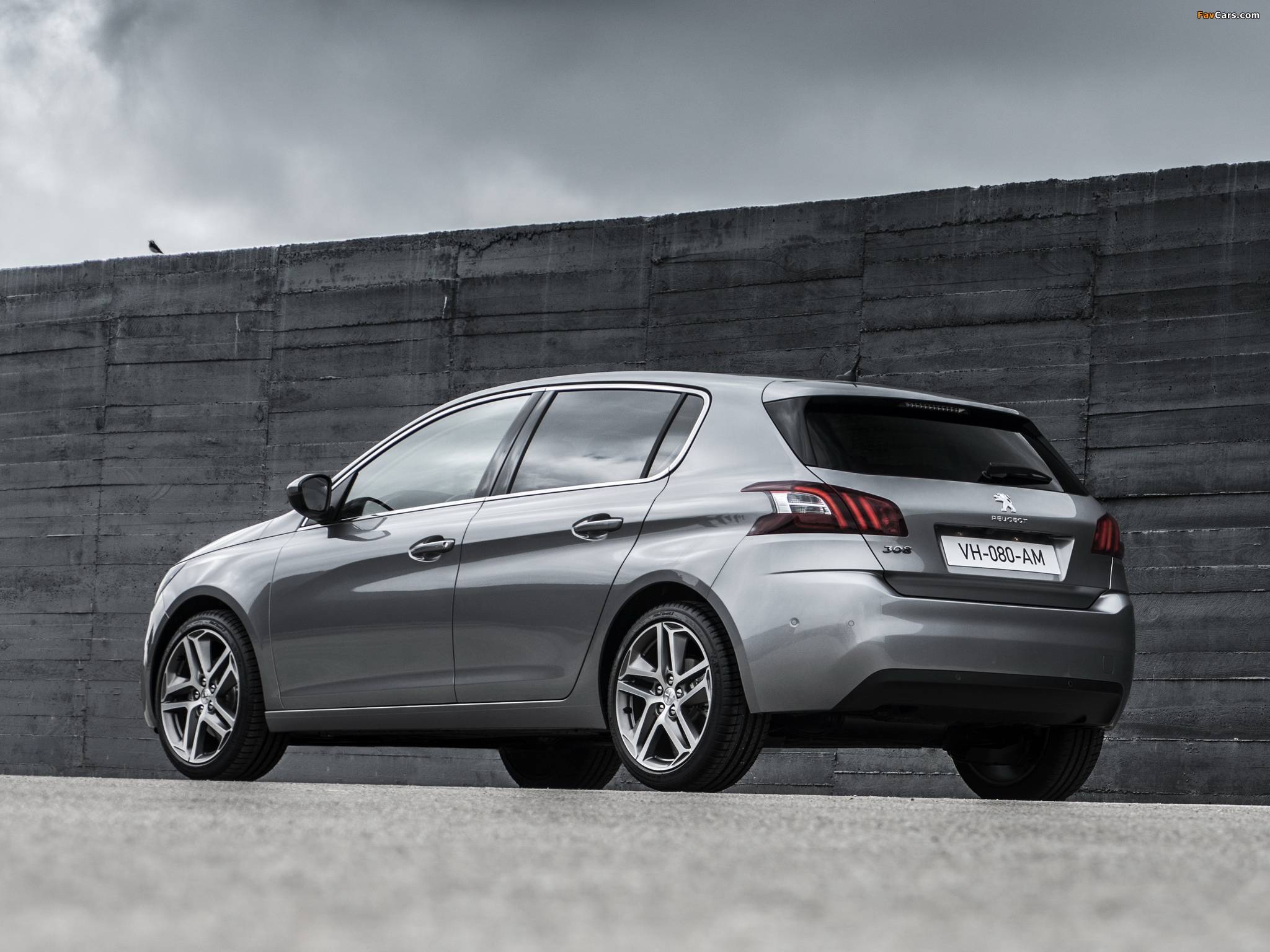 Peugeot 308 2013 wallpapers (2048 x 1536)