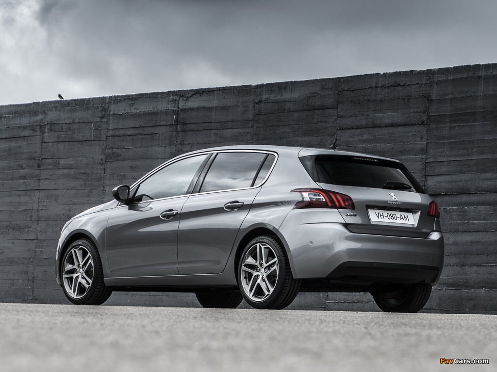 Peugeot 308 2013 wallpapers (1024 x 768)