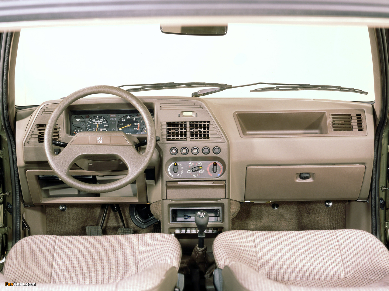 Peugeot 309 5-door 1985–89 pictures (1280 x 960)