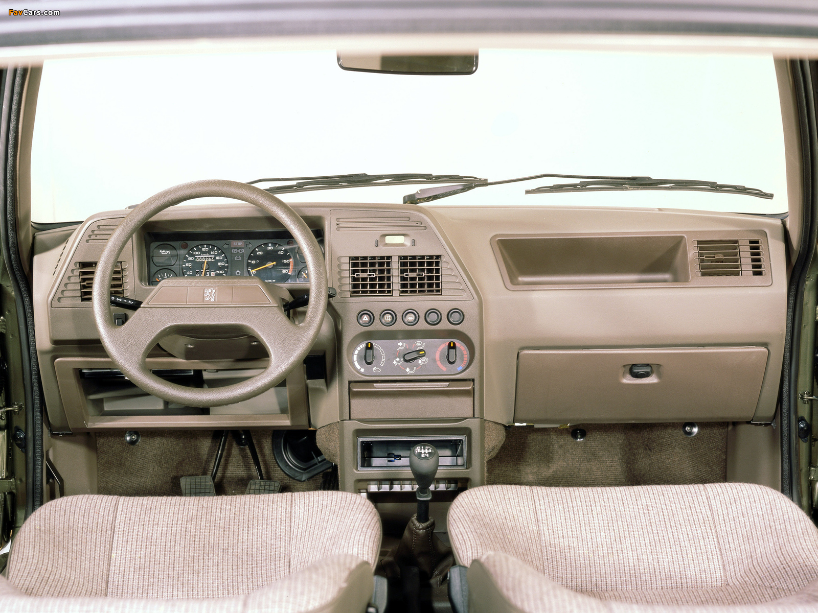 Peugeot 309 5-door 1985–89 pictures (1600 x 1200)