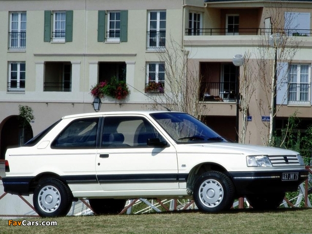 Photos of Peugeot 309 3-door 1989–93 (640 x 480)