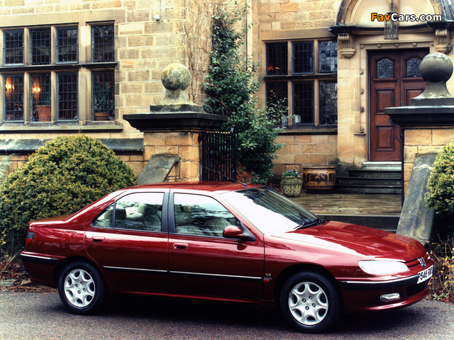 Peugeot 406 Sedan UK-spec 1995–99 pictures (640 x 480)