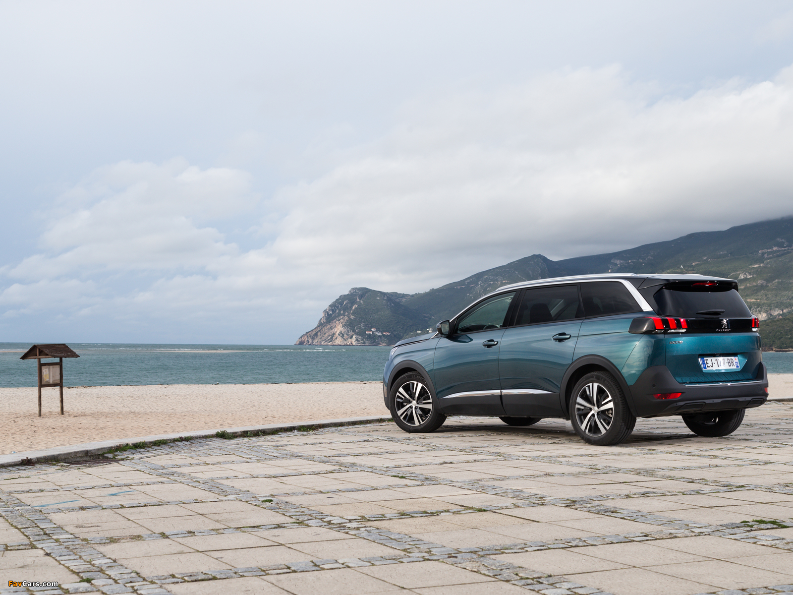 Photos of Peugeot 5008 2017 (1600 x 1200)