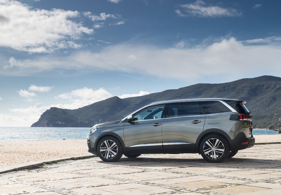 Pictures of Peugeot 5008 GT 2017