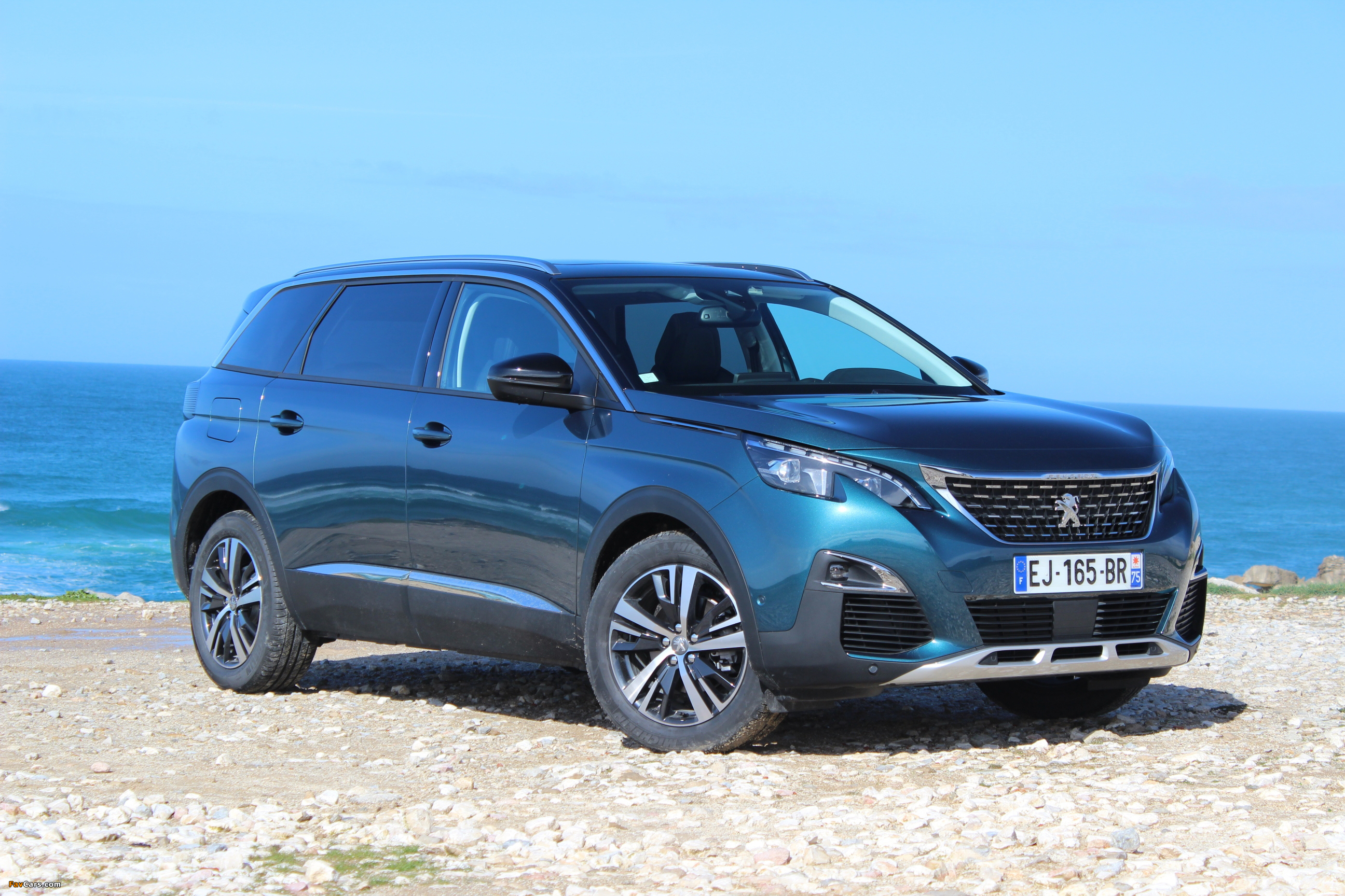 Pictures of Peugeot 5008 2017 (2592 x 1728)