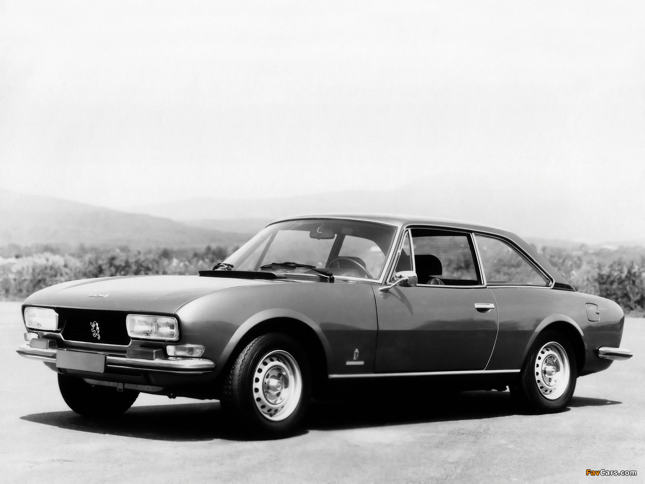 Pictures of Peugeot 504 Coupe 1974–84 (1280 x 960)