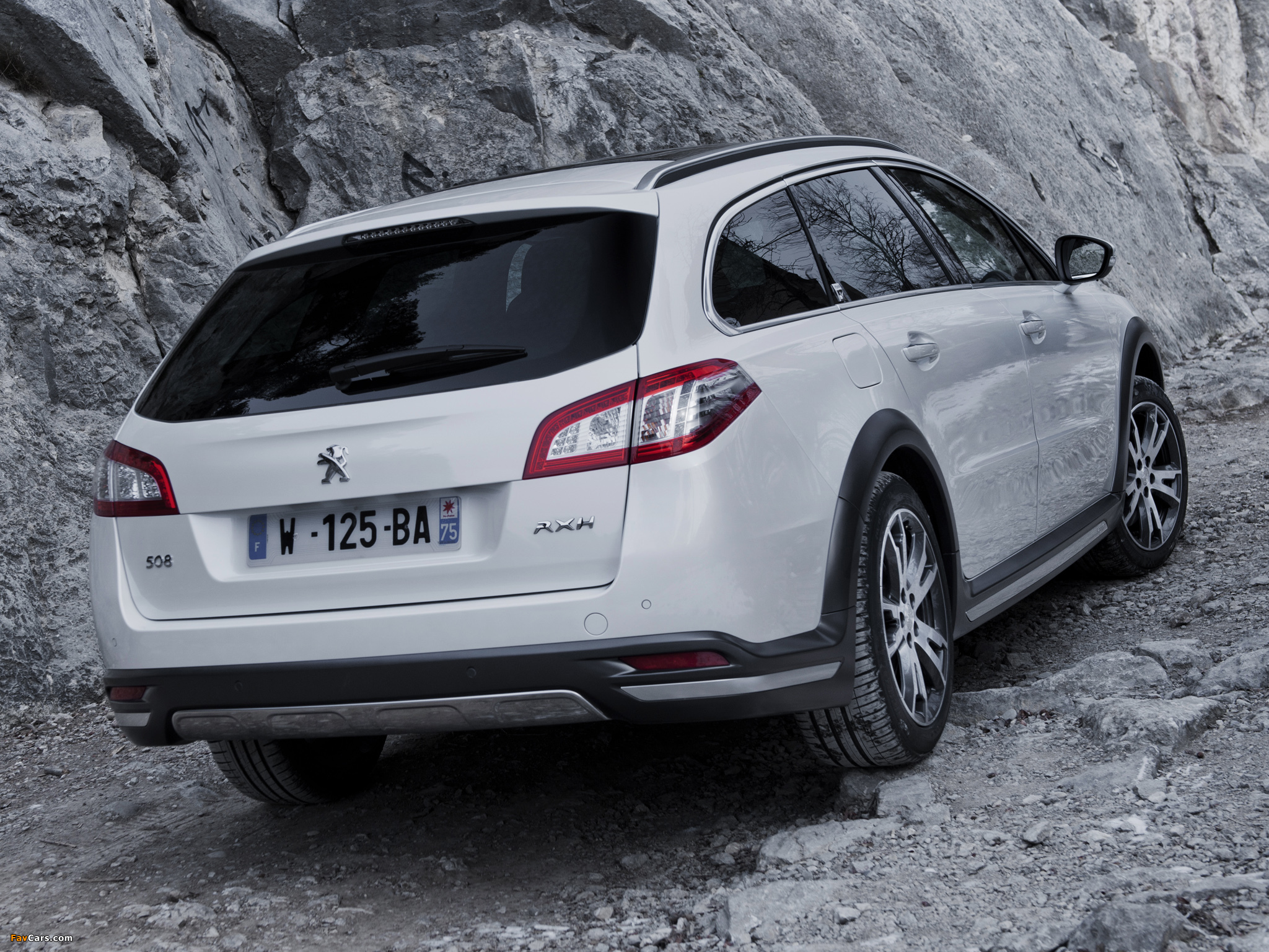 Peugeot 508 RXH 2012 images (2048 x 1536)