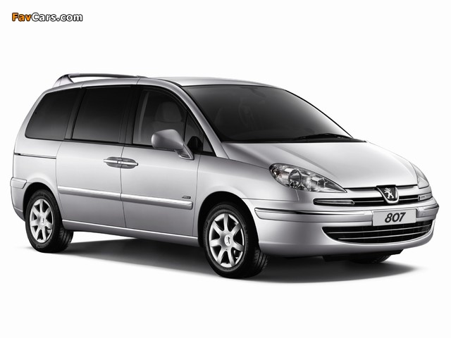 Images of Peugeot 807 Family 2011 (640 x 480)