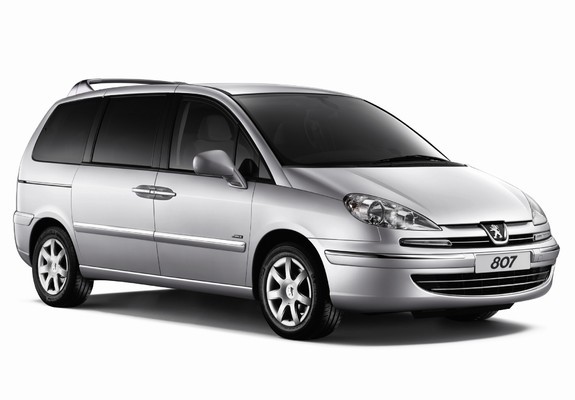 Images of Peugeot 807 Family 2011