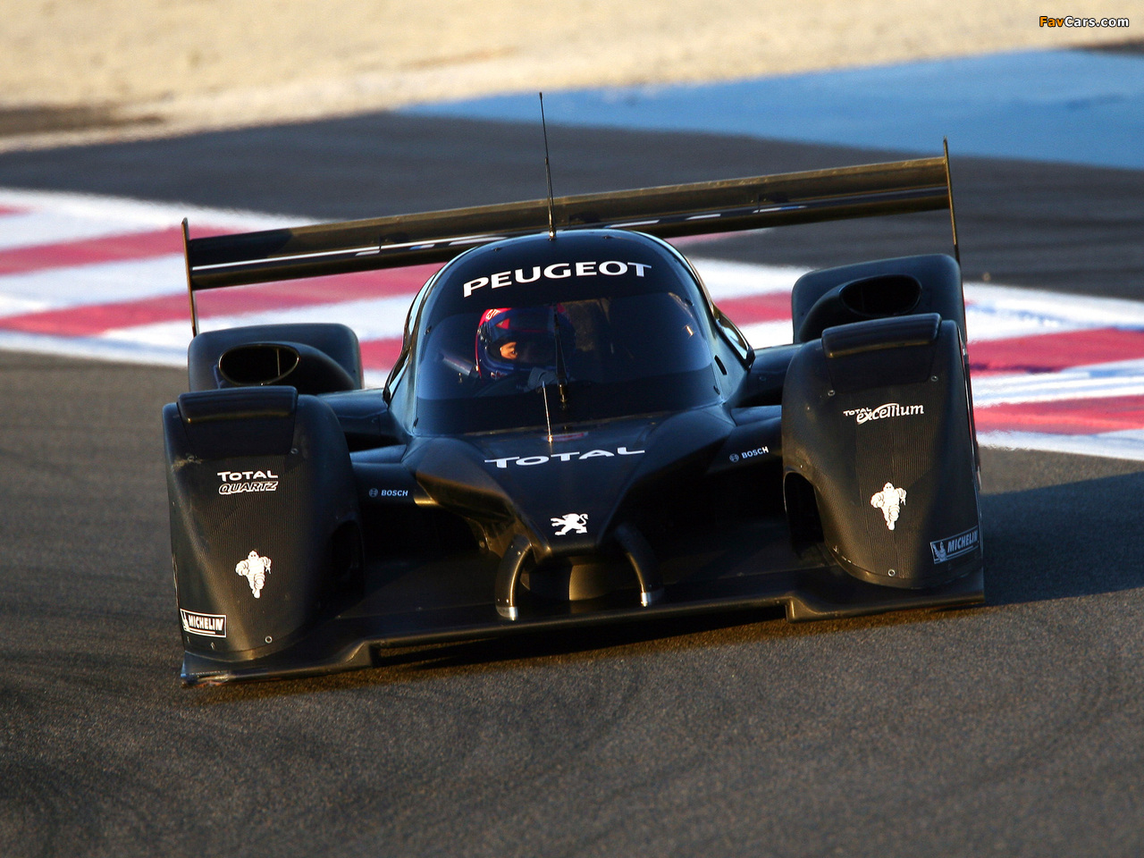 Images of Peugeot 908 V12 HDi 2007 (1280 x 960)