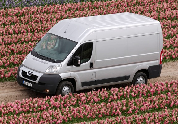 Peugeot Boxer Van 2006 photos