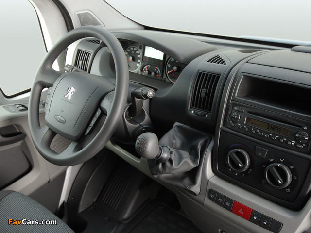 Pictures of Peugeot Boxer Van 2006 (640 x 480)