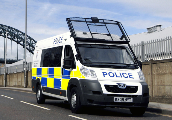 Pictures of Peugeot Boxer Police 2006