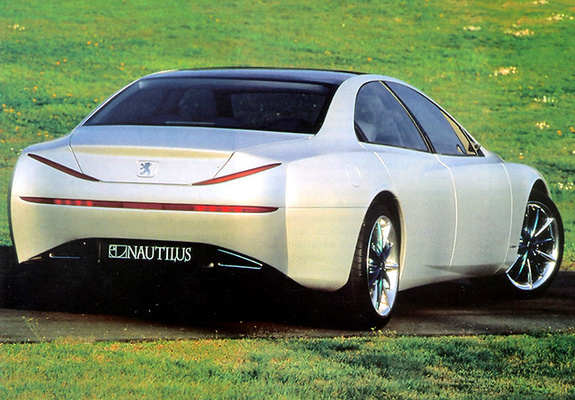 Peugeot Nautilus Concept 1997 photos