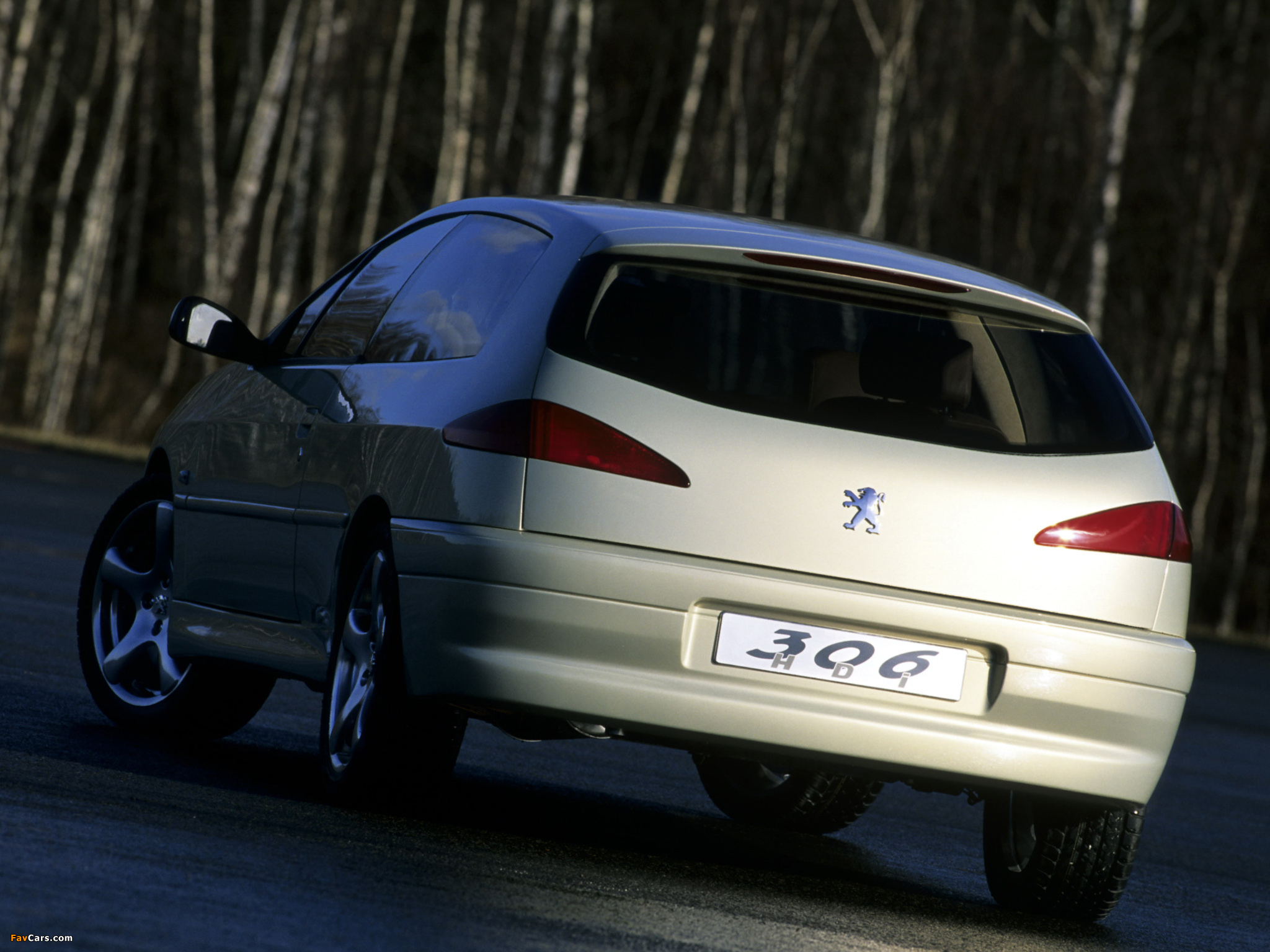 Peugeot 306 HDI Concept 1999 wallpapers (2048 x 1536)