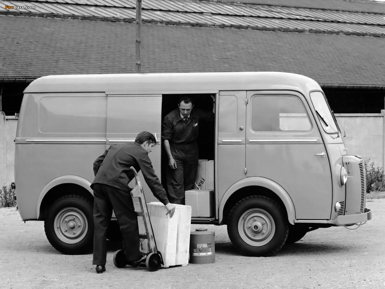 Photos of Peugeot D4B Van 1960–65 (1280 x 960)