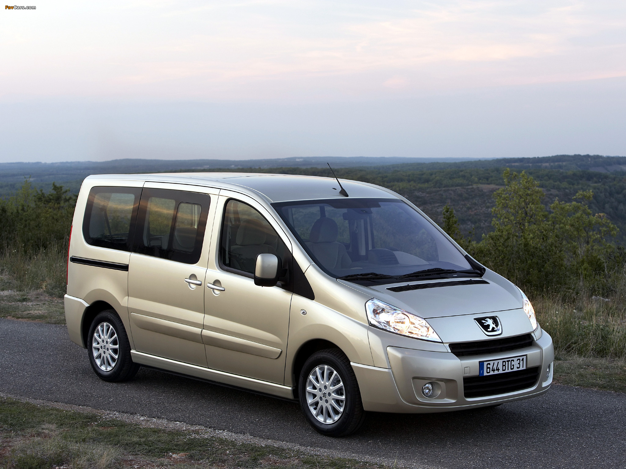 Images of Peugeot Expert Tepee 2007–12 (2048 x 1536)