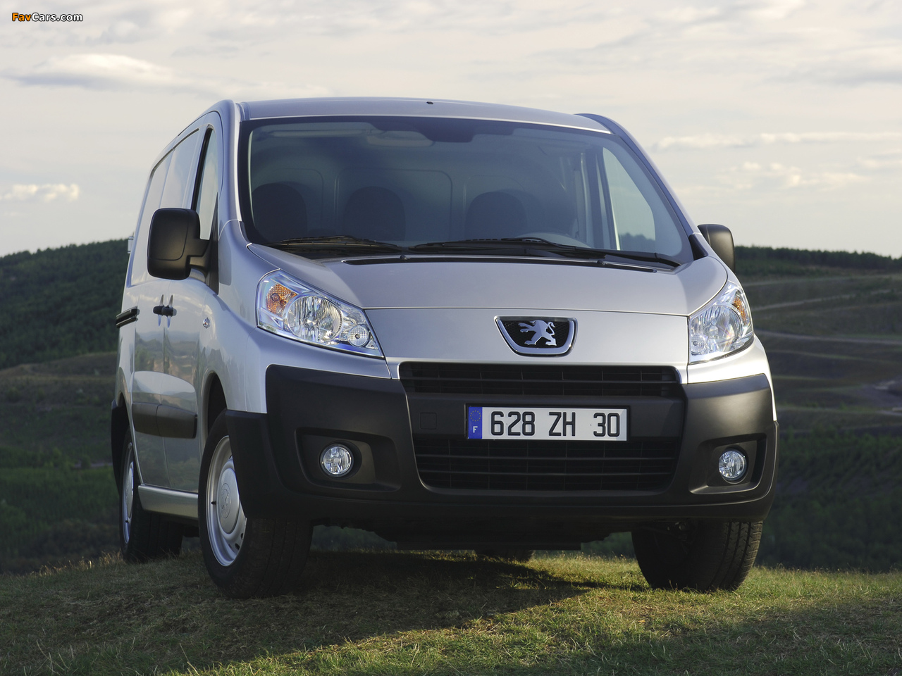 Photos of Peugeot Expert Van 2007–12 (1280 x 960)