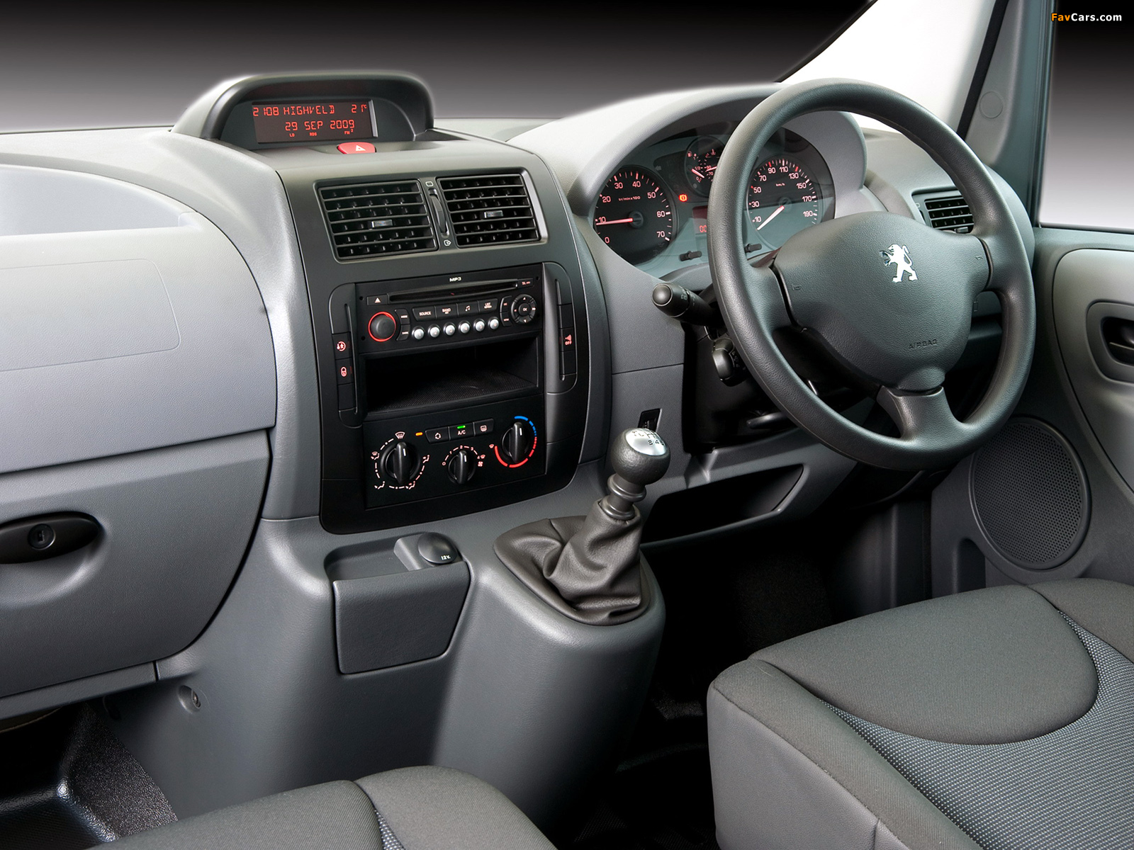 Pictures of Peugeot Expert Tepee ZA-spec 2007–12 (1600 x 1200)