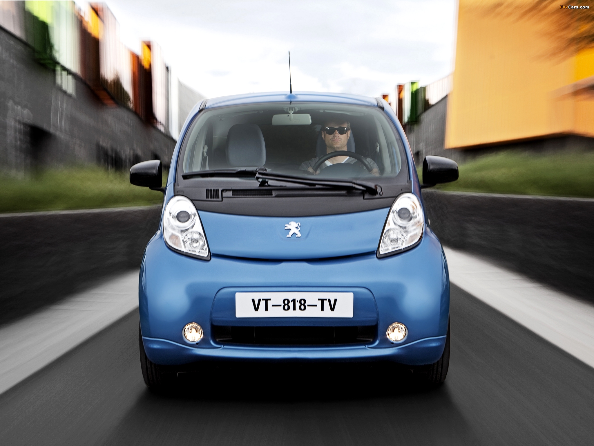 Peugeot iOn EV 2009 wallpapers (2048 x 1536)