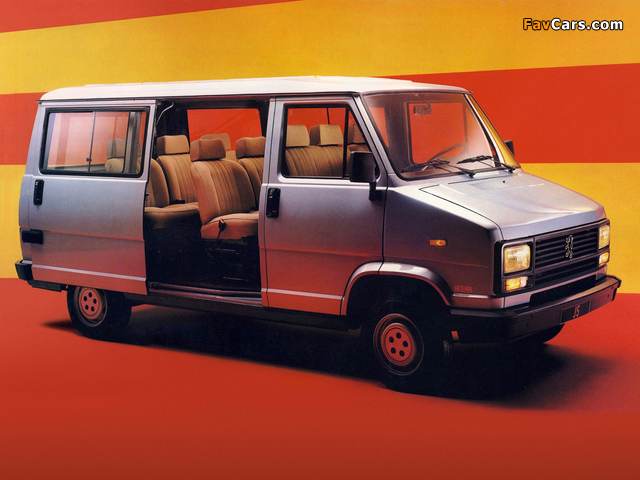 Photos of Peugeot J5 Combi 1000 1981–90 (640 x 480)