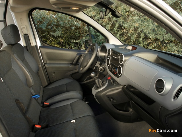 Images of Peugeot Partner Van 2008–12 (640 x 480)