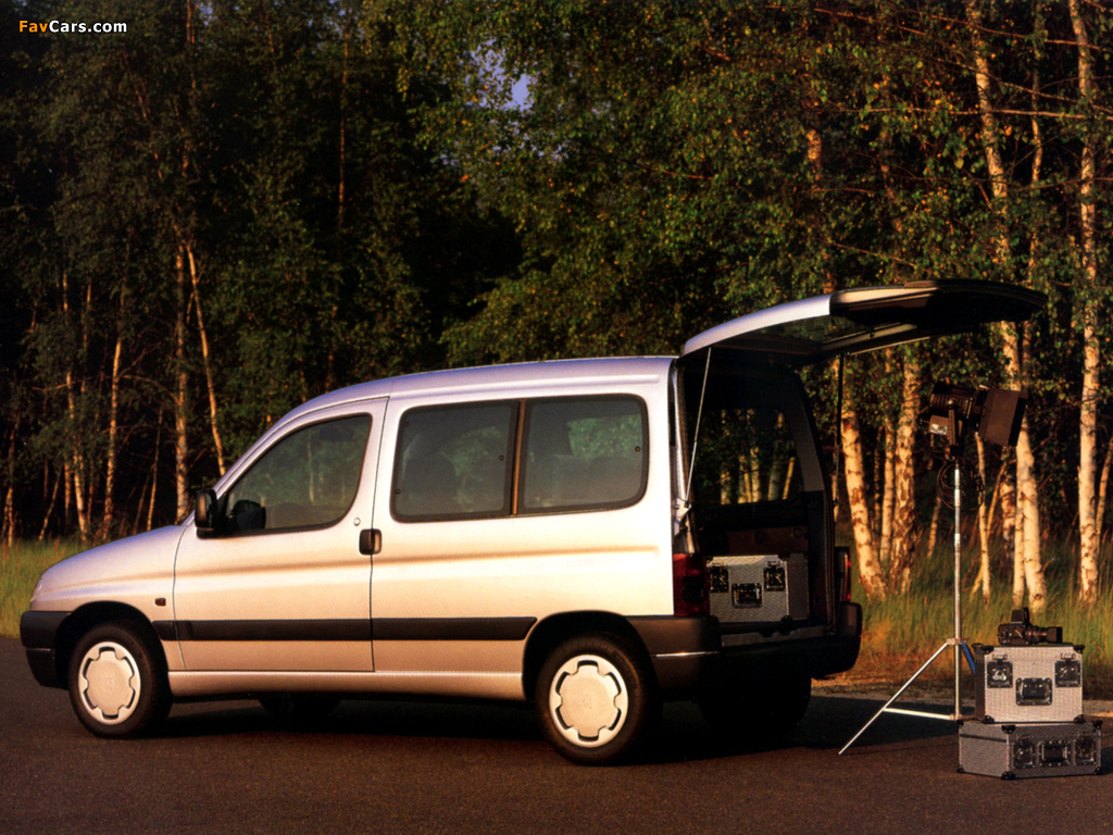 Peugeot Partner 1996–2002 photos (1024 x 768)