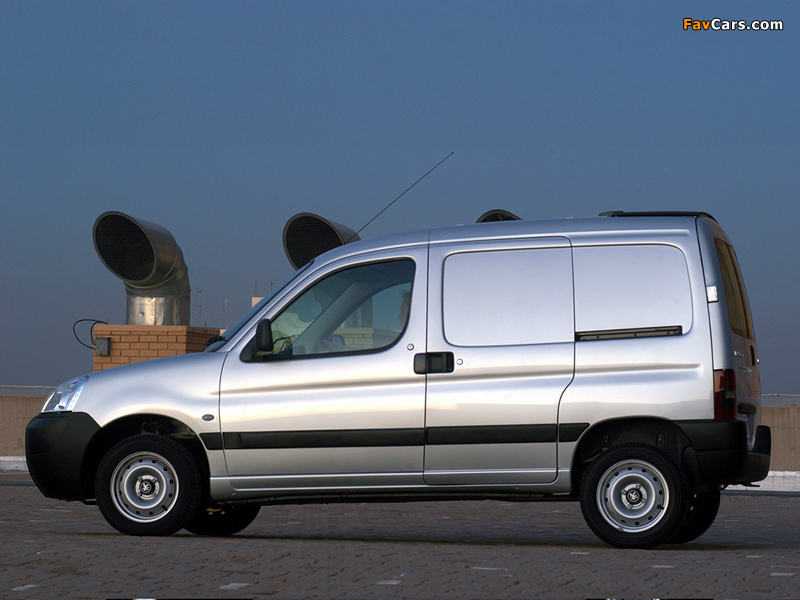 Peugeot Partner Van ZA-spec 2002–08 wallpapers (800 x 600)