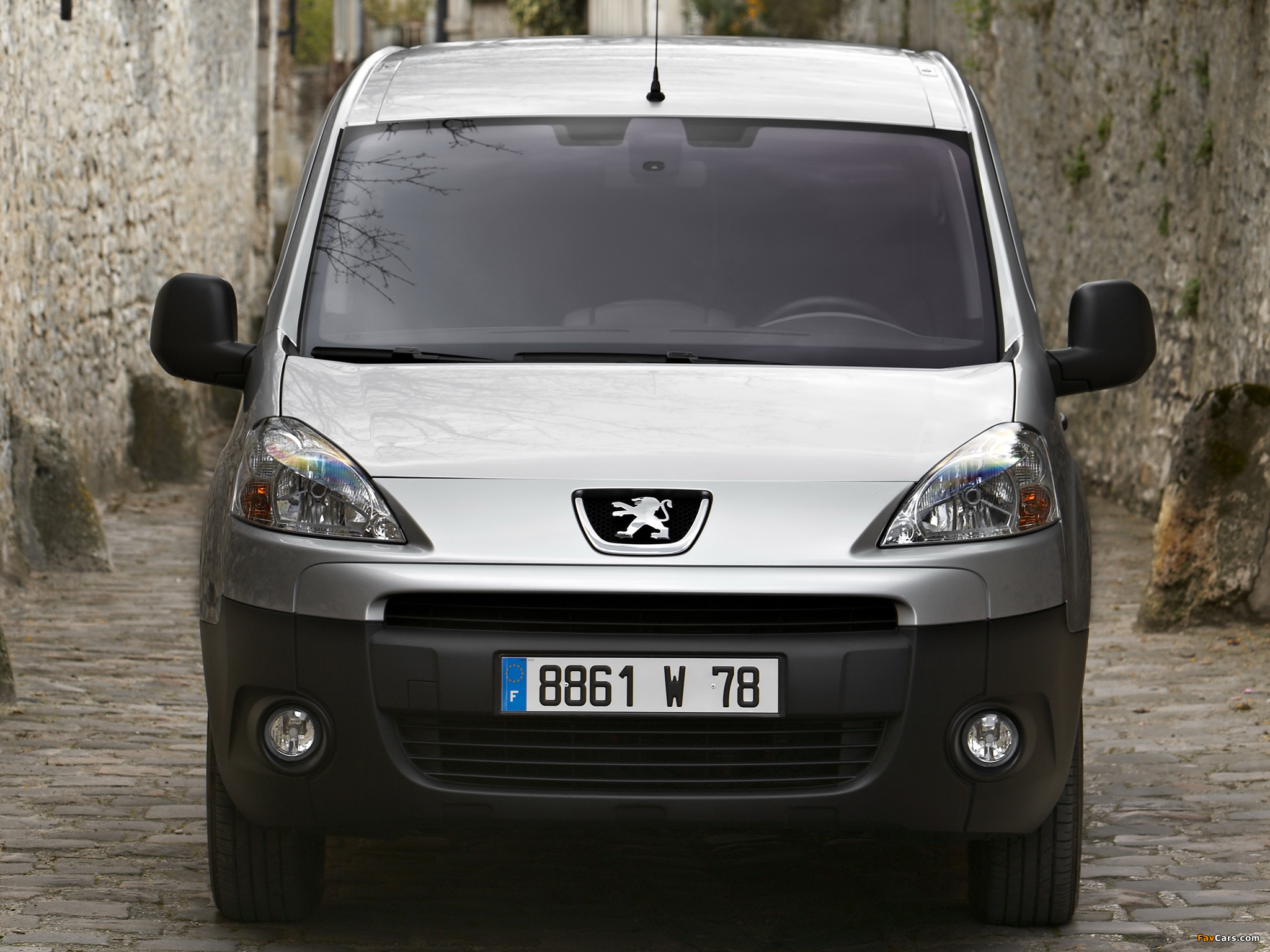 Peugeot Partner Van 2008–12 photos (2048 x 1536)