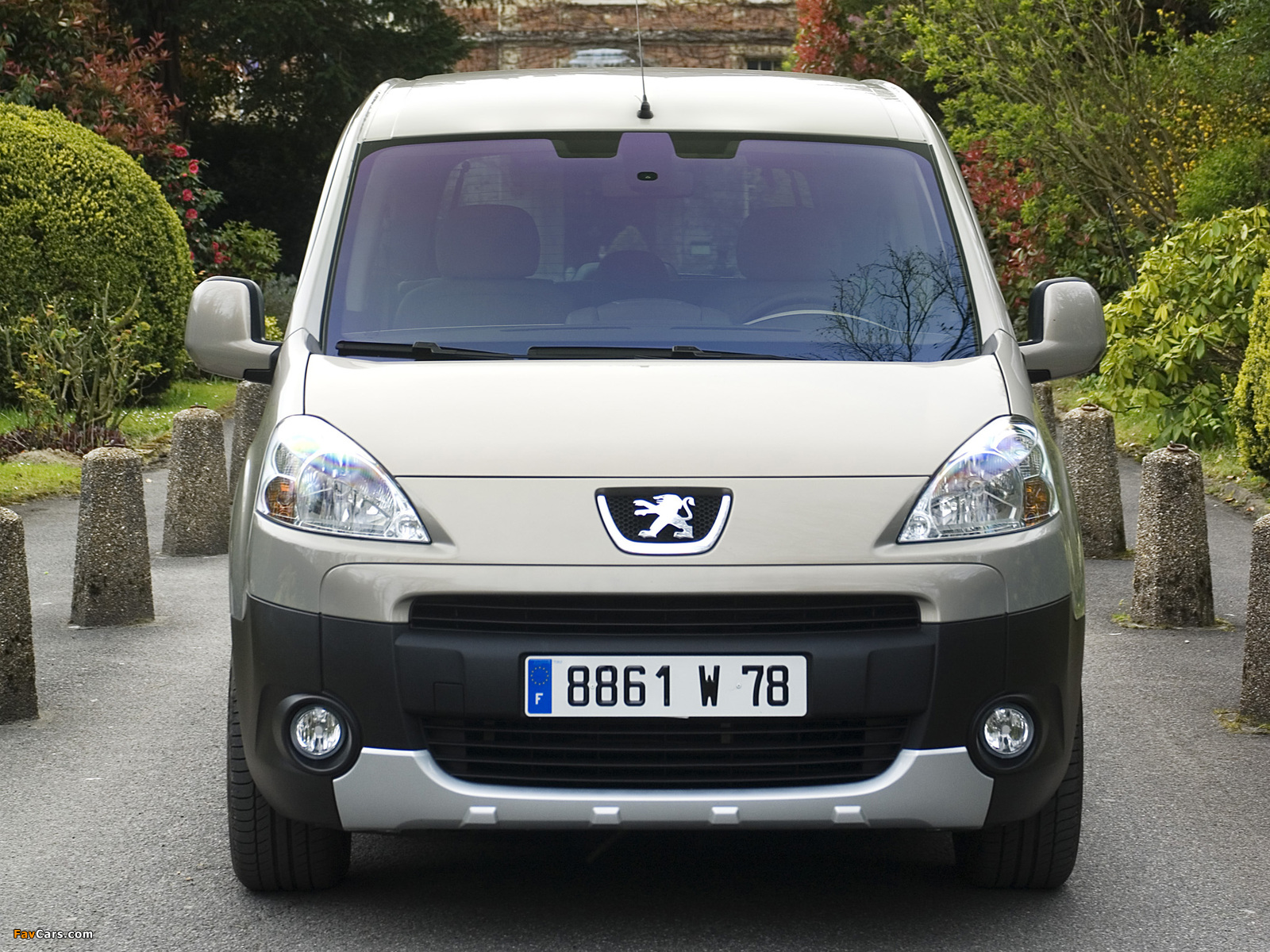 Peugeot Partner Tepee 2008–12 pictures (1600 x 1200)