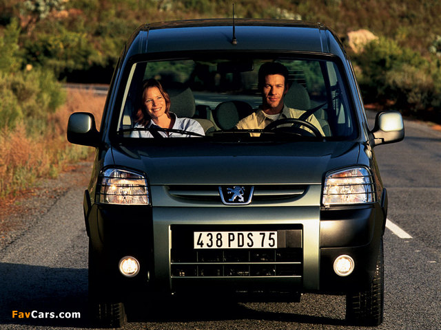 Photos of Peugeot Partner 2002–08 (640 x 480)