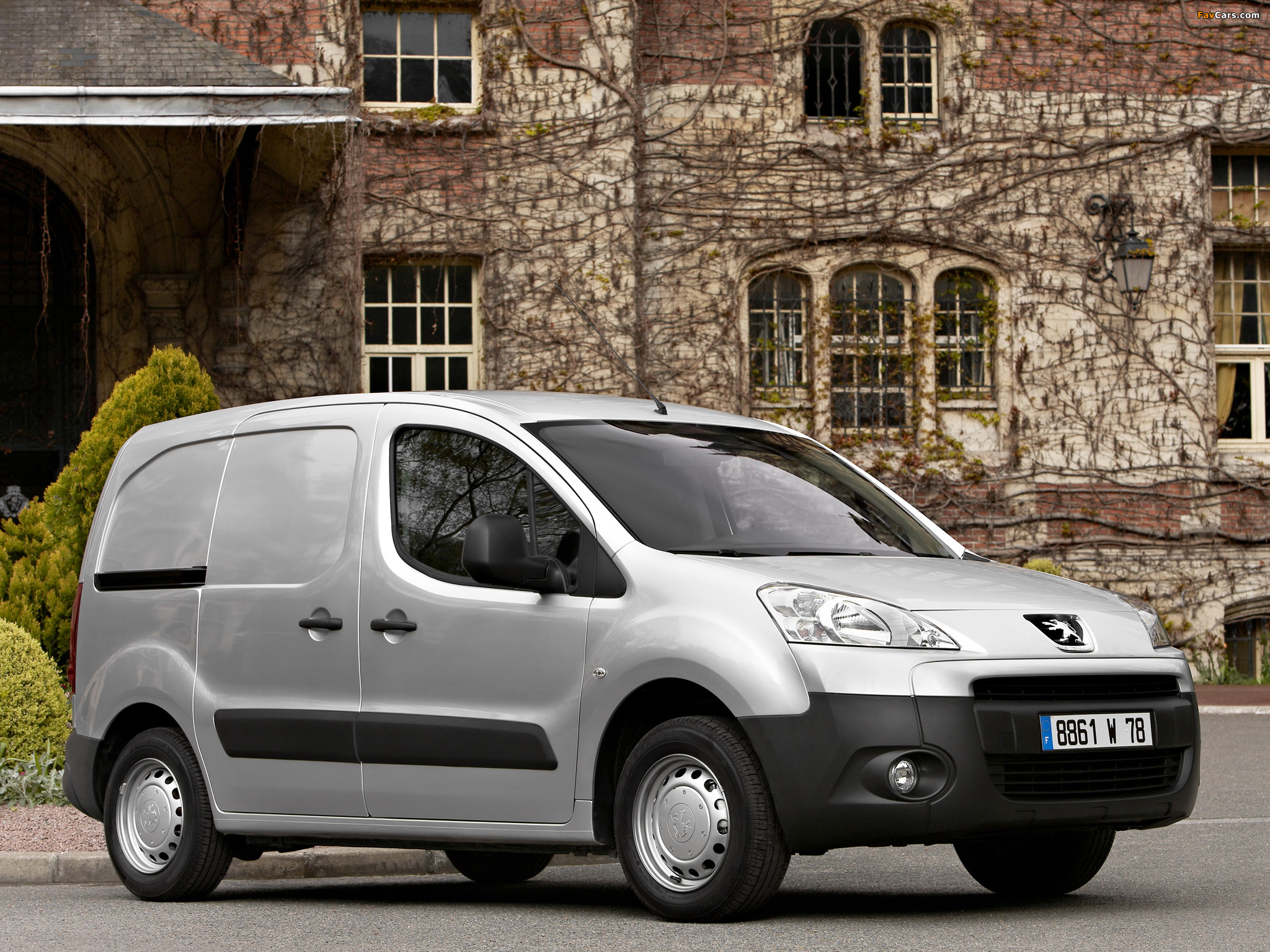 Photos of Peugeot Partner Van 2008–12 (2048 x 1536)