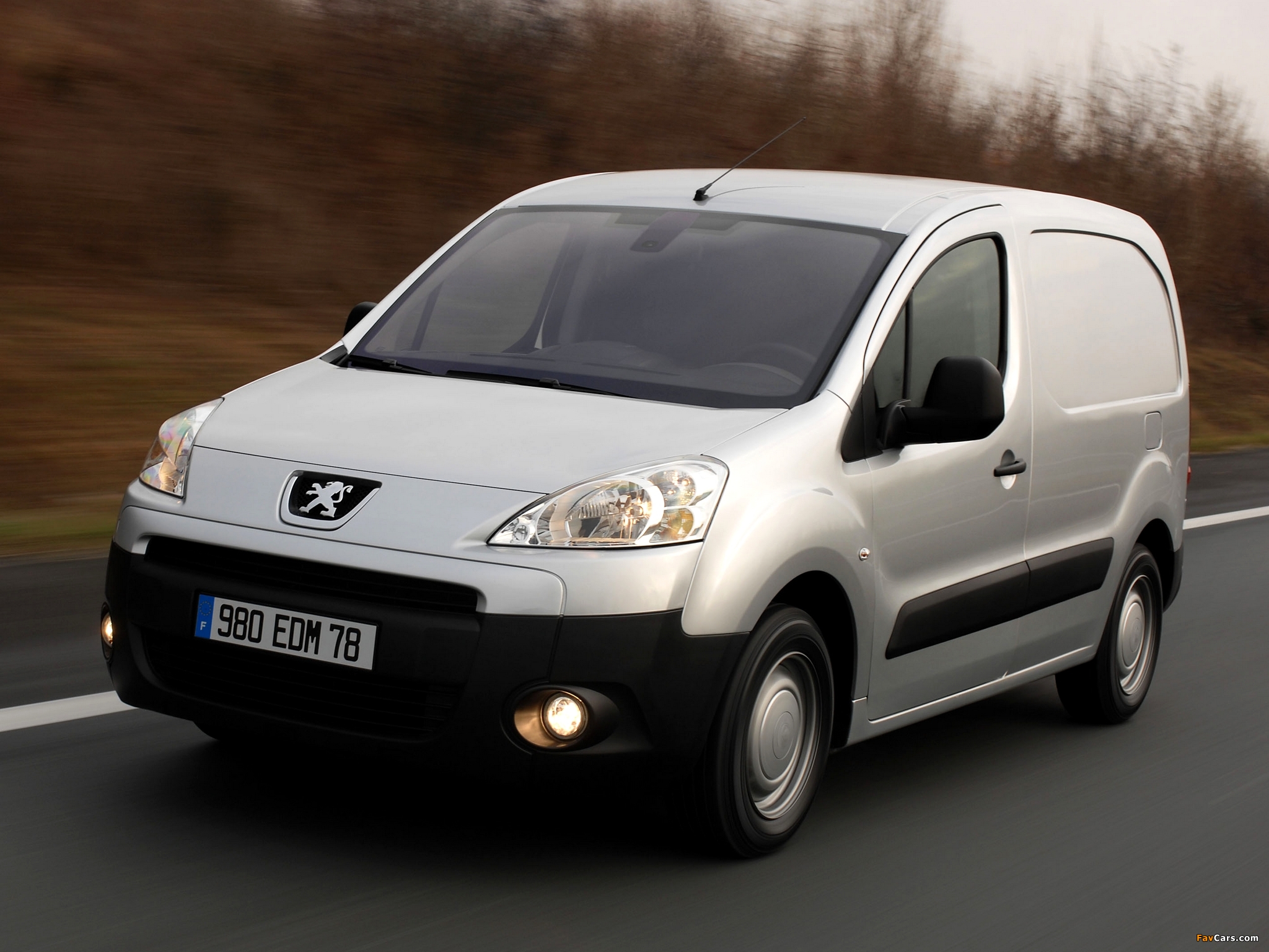 Peugeot Partner Van 2008–12 wallpapers (2048 x 1536)