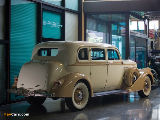 Pierce-Arrow Deluxe 8 Touring Sedan 1936 photos (640 x 480)
