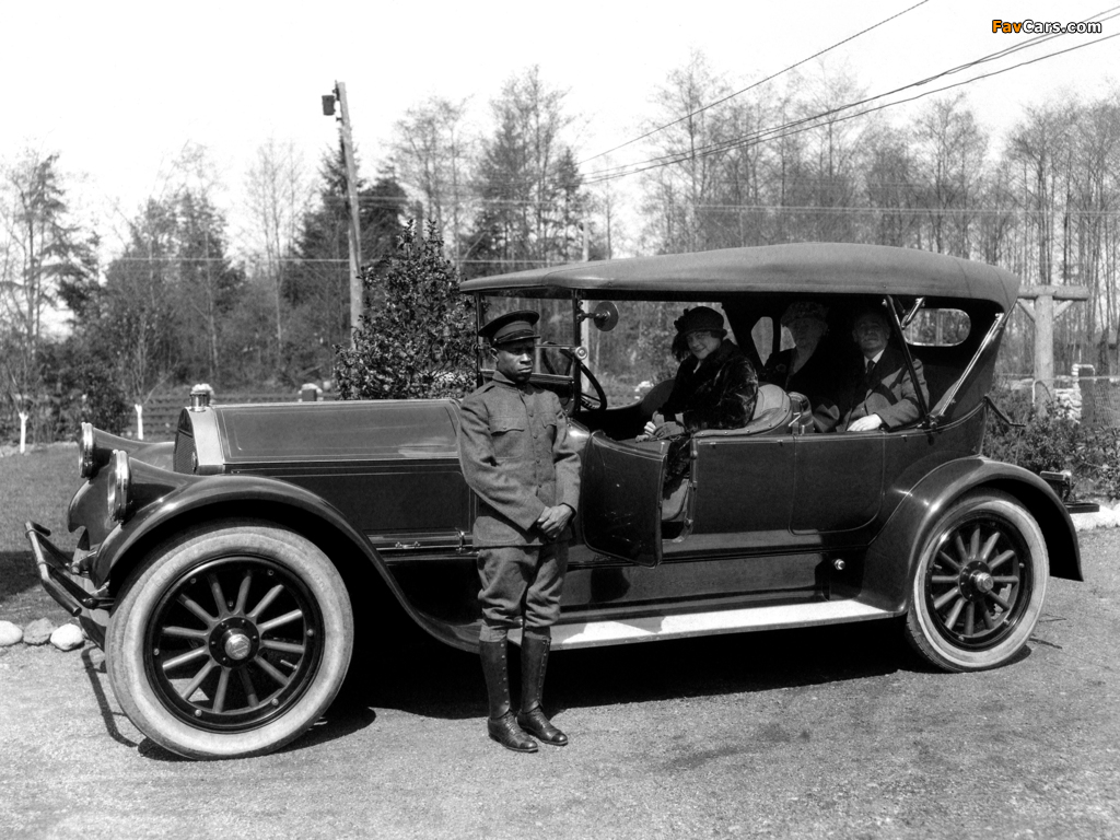 Images of Pierce-Arrow Model 31 4-passenger Touring 1920 (1024 x 768)