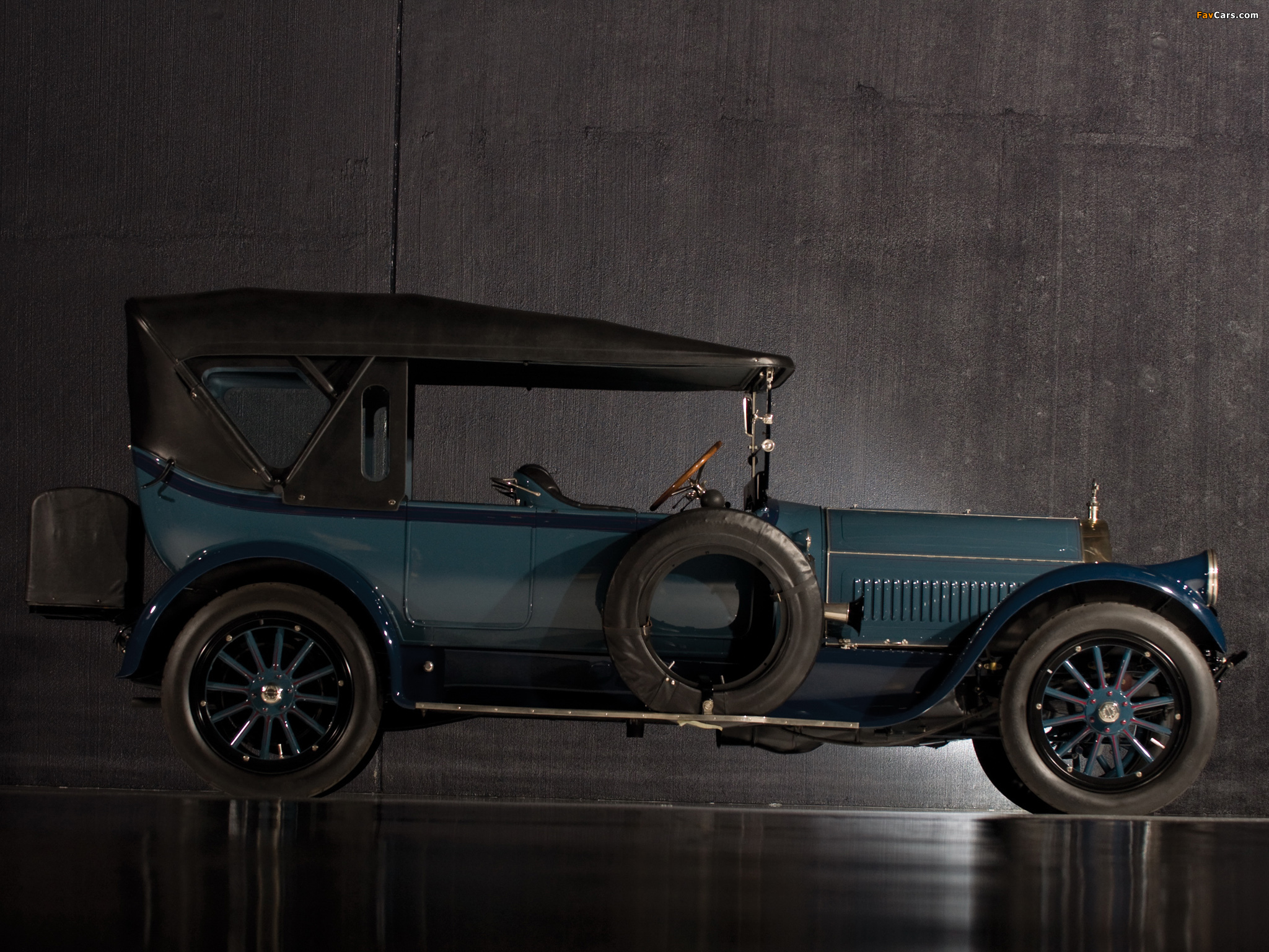 Photos of Pierce-Arrow Model 66 Touring 1917 (2048 x 1536)