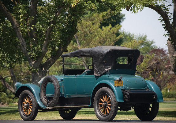 Pictures of Pierce-Arrow Model 66 A Roadster 1918