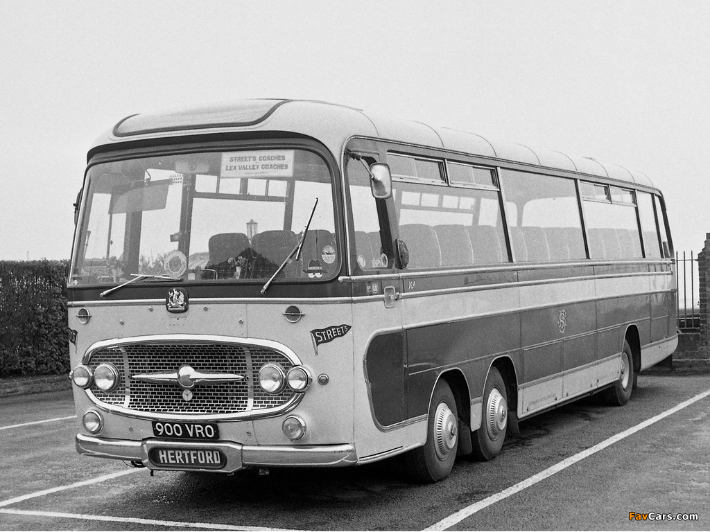 Photos of Plaxton Bedford VAL14 (C49F) 1964–73 (1024 x 768)