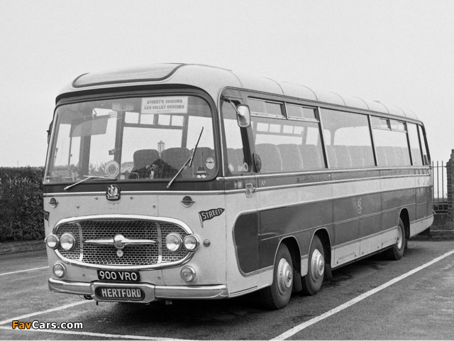 Photos of Plaxton Bedford VAL14 (C49F) 1964–73 (640 x 480)