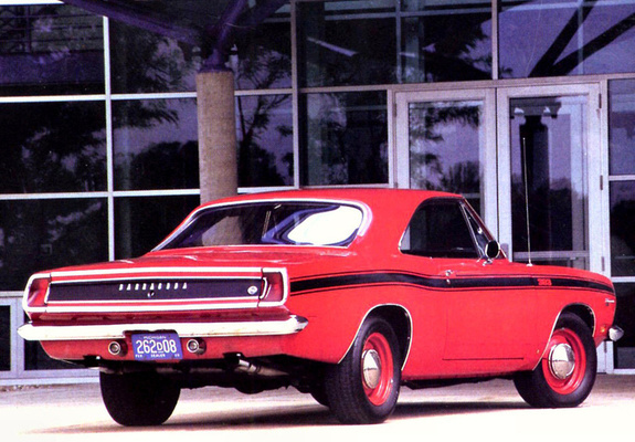 Images of Plymouth Barracuda Hardtop Coupe (BH23) 1969