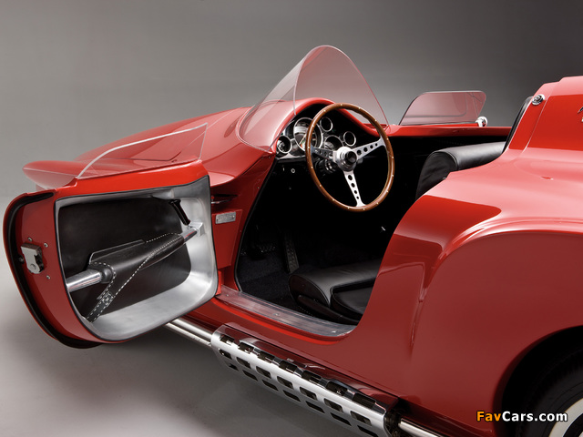Pictures of Plymouth XNR Concept Car 1960 (640 x 480)