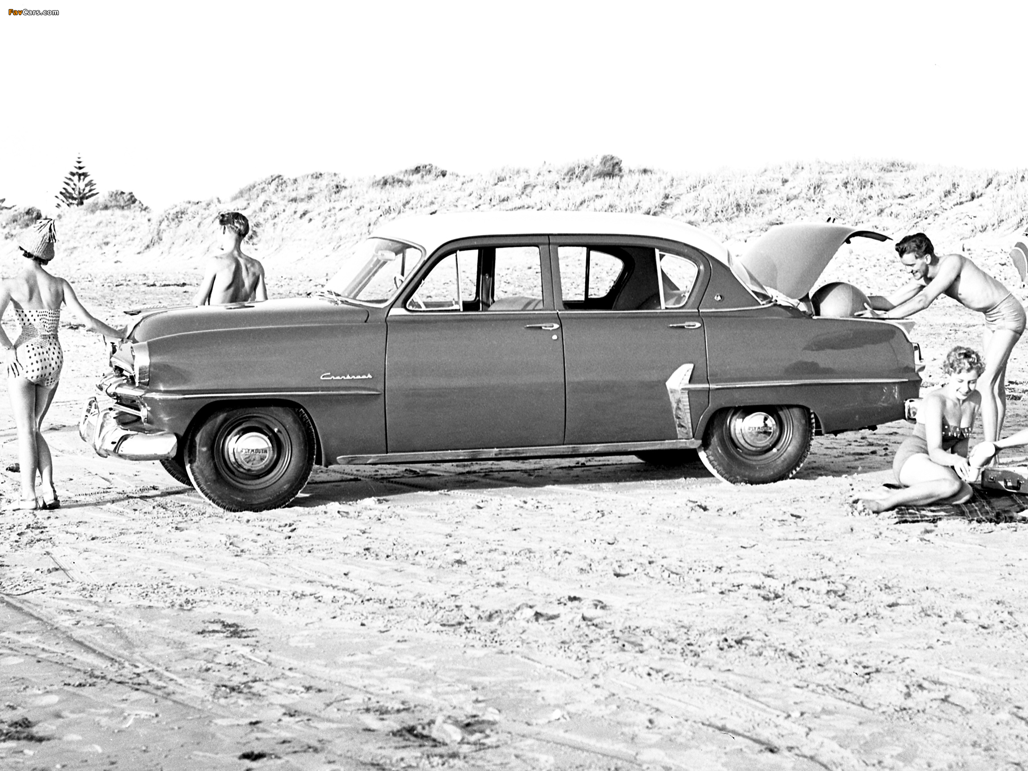 Images of Plymouth Cranbrook 4-door Sedan AU-spec 1956 (2048 x 1536)