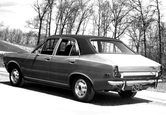 Images of Plymouth Cricket Sedan 1971–73