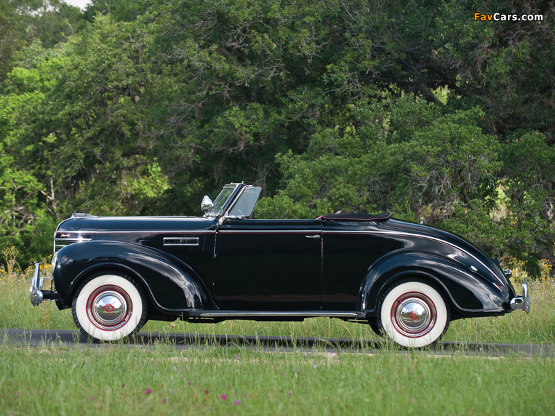 Images of Plymouth DeLuxe Convertible Coupe (P8) 1939 (800 x 600)
